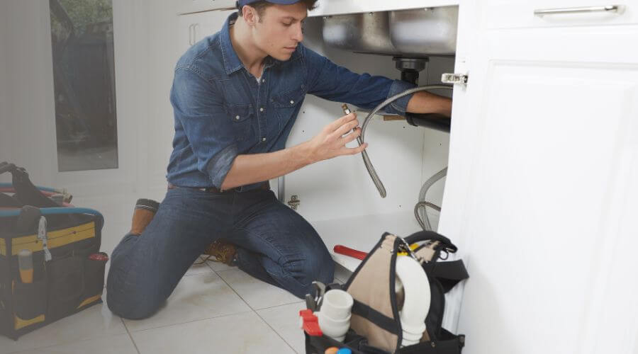Local tankless water heater installation in Welton, IA